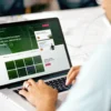 Case - Kunstgrasnet - Mockup Laptop